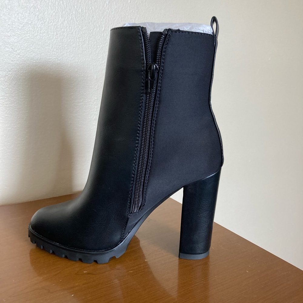 JustFab Womens boots size 7.5